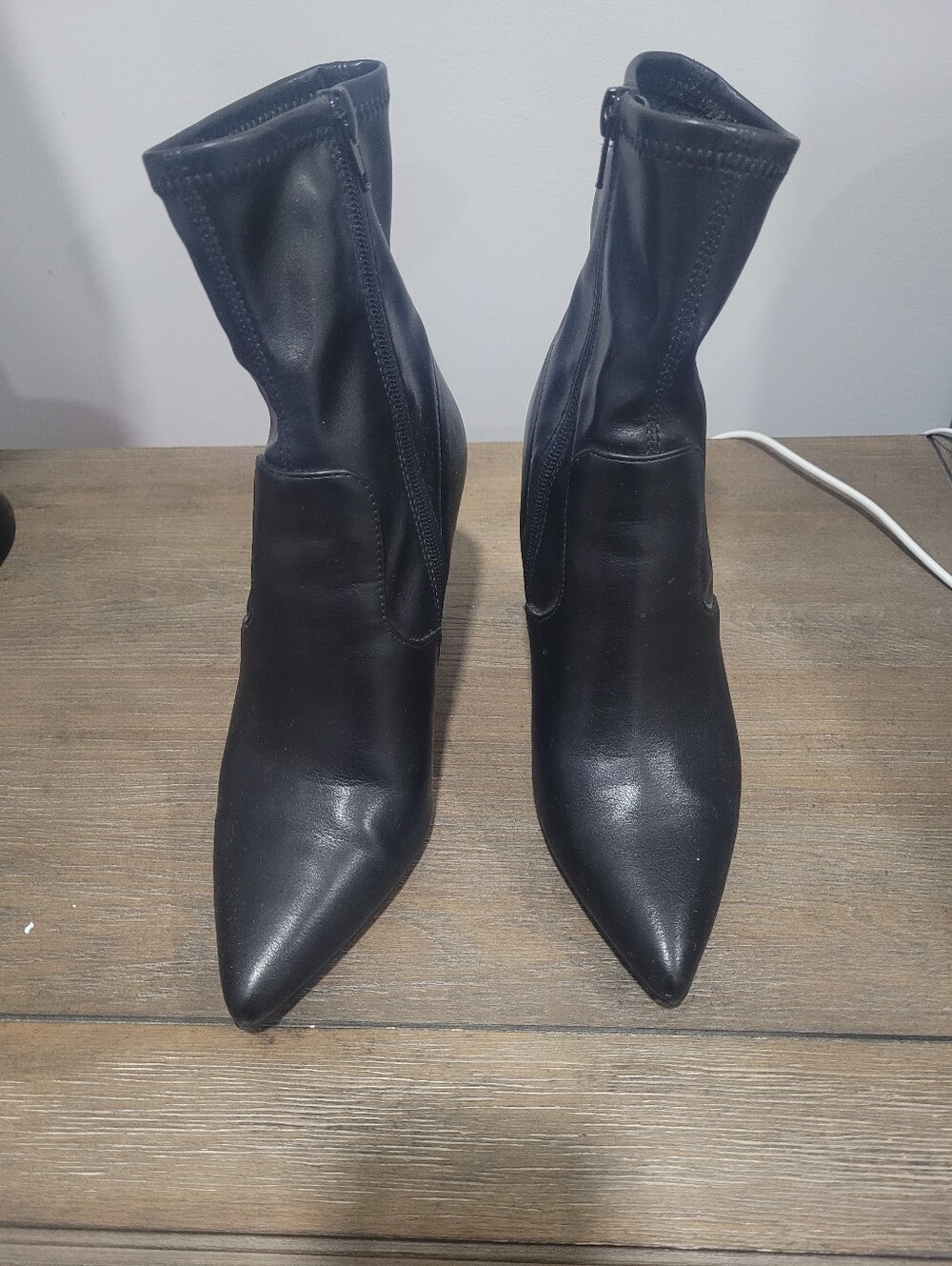 Steve Madden Black Pointed Toe Sock Ankle Booties Like New
